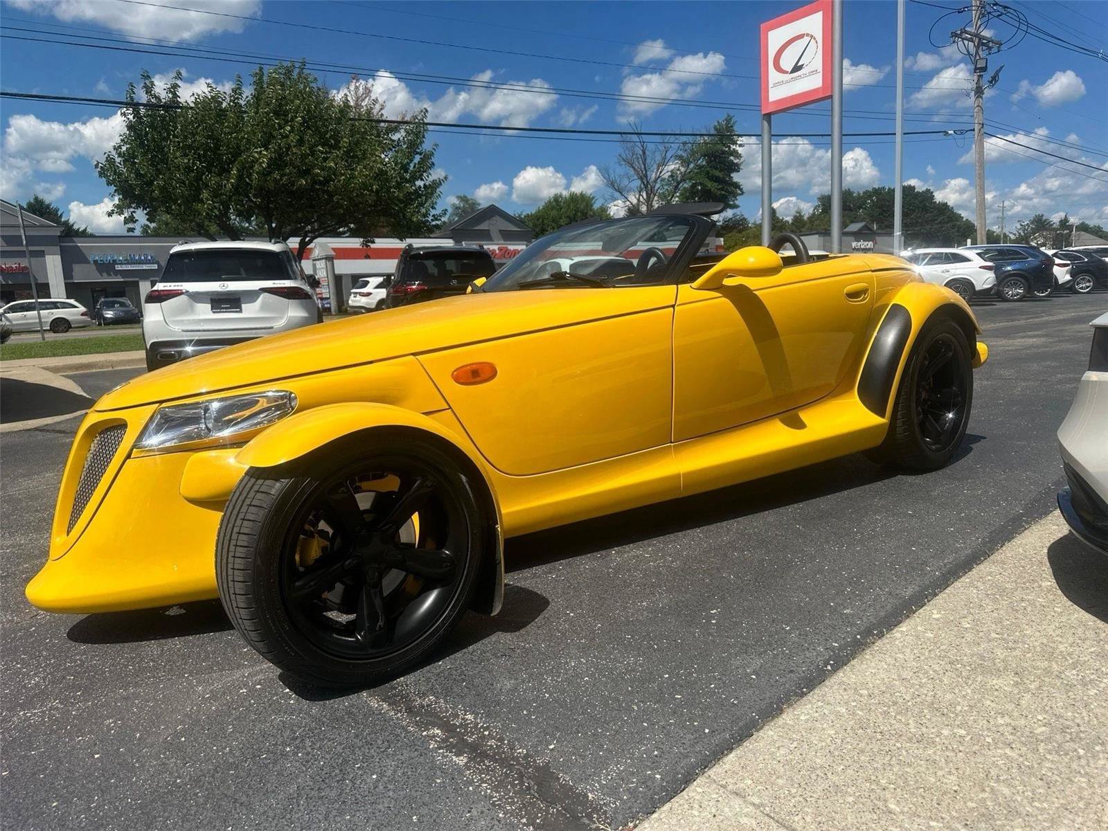 Used 1999 Plymouth Prowler RWD image 5