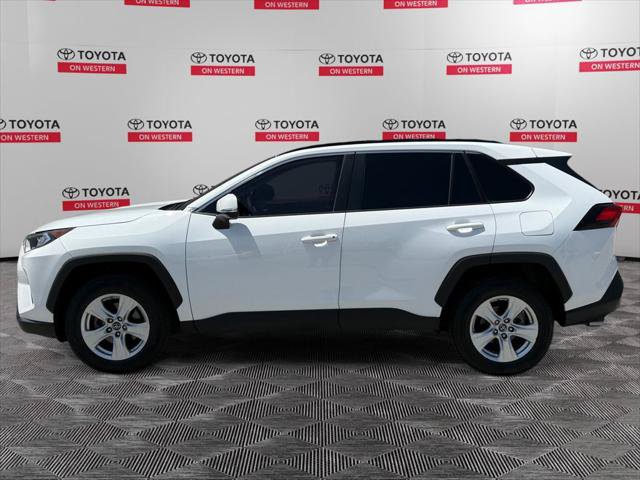 Used 2019 Toyota RAV4 XLE FWD image 8