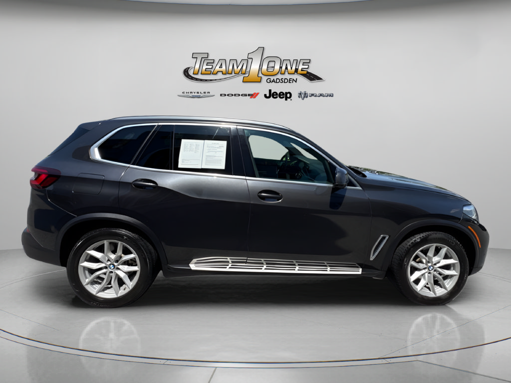 Used 2023 BMW X5 xDrive40i w/ Premium Package AWD/4WD image 9