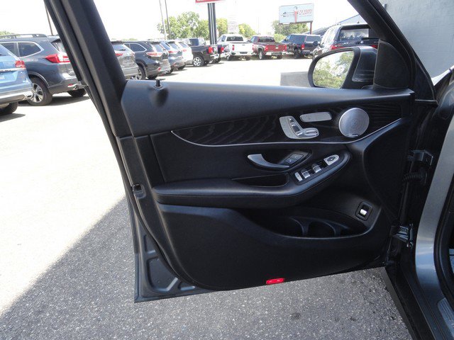 Used 2018 Mercedes-Benz GLC 300 4MATIC w/ Premium Package image 13