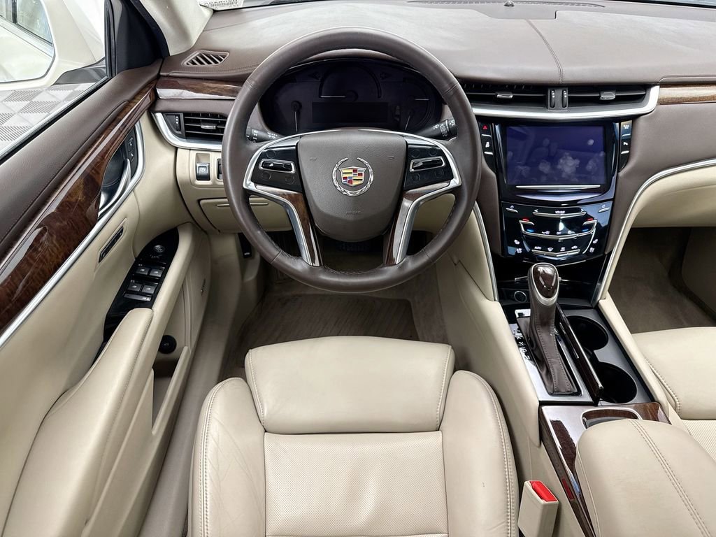 Used 2013 Cadillac XTS Luxury image 10