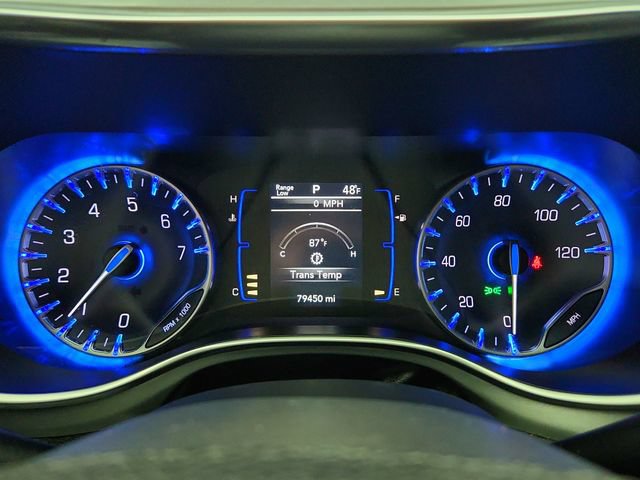 Used 2018 Chrysler Pacifica Touring Plus w/ S Appearance Package FWD image 11