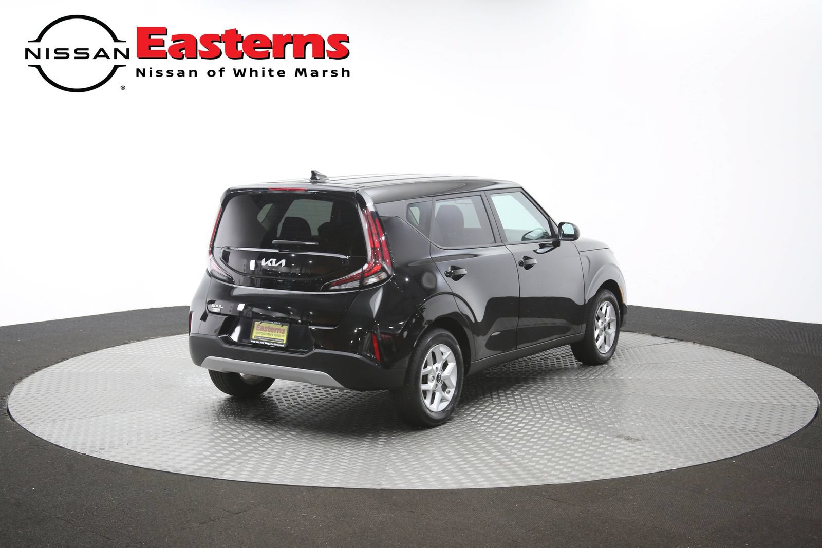 Used 2025 Kia Soul LX w/ LX Technology Package FWD image 39