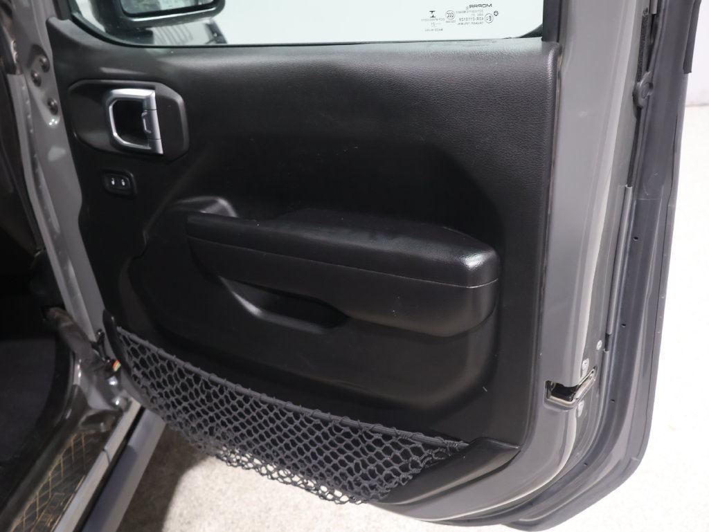 Used 2021 Jeep Gladiator Sport AWD/4WD image 22