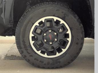 Used 2025 Toyota Tacoma TRD Off-Road AWD/4WD image 24