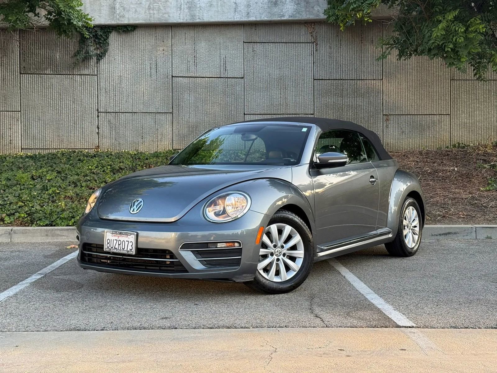 Used 2018 Volkswagen Beetle 2.0T Coast FWD image 3