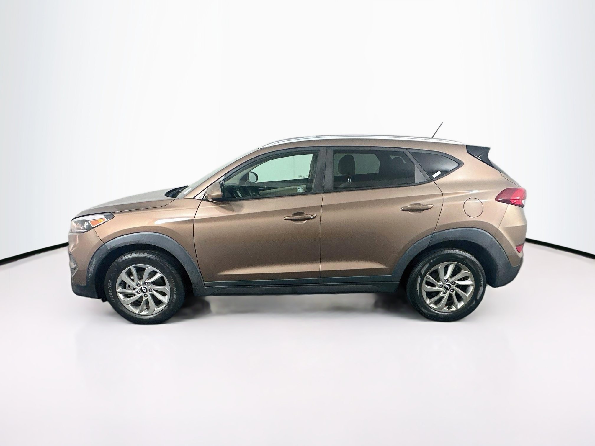 Used 2016 Hyundai Tucson SE w/ Option Group 02 FWD image 4
