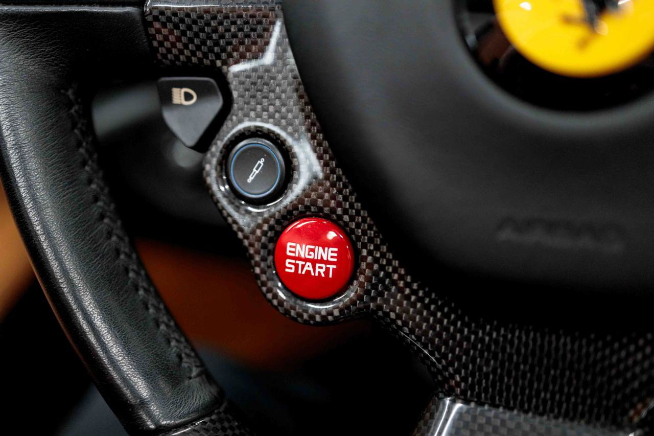 Used 2013 Ferrari 458 Spider RWD image 71