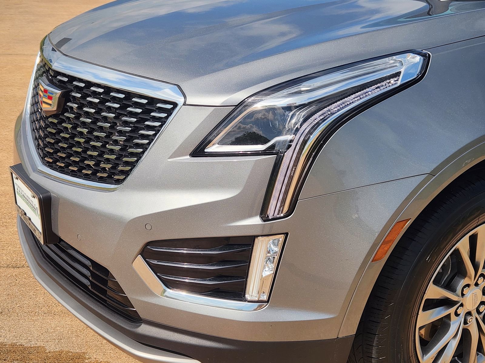 Used 2023 Cadillac XT5 Premium Luxury FWD image 10