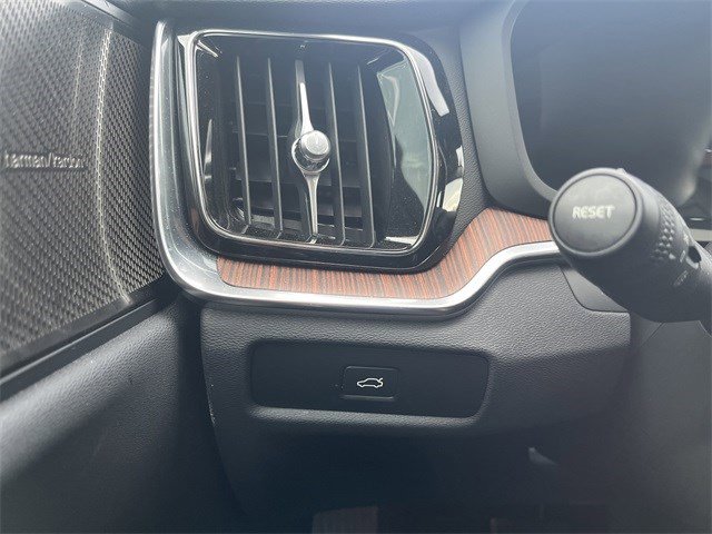 Used 2024 Volvo S60 B5 Plus image 26
