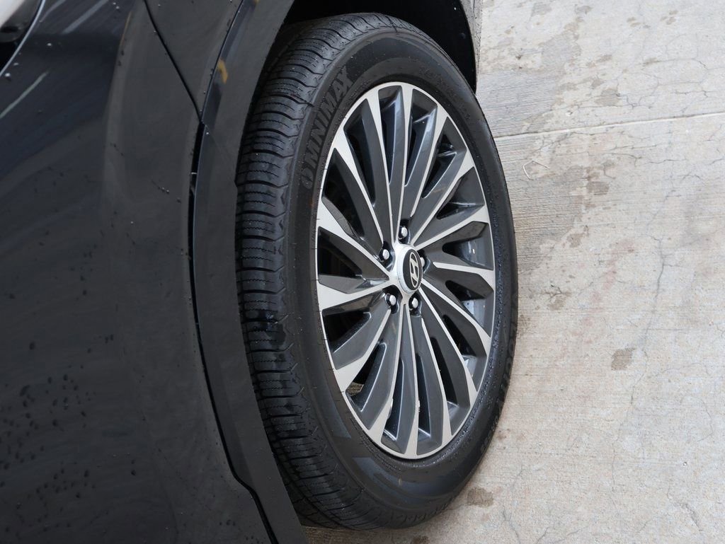 Used 2023 Hyundai Palisade Calligraphy image 43