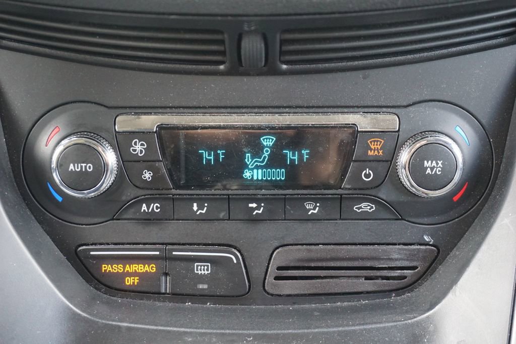 Used 2016 Ford Escape SE w/ Equipment Group 201A image 11