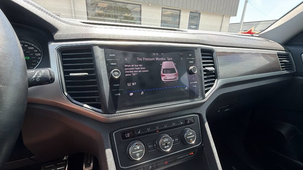 Used 2019 Volkswagen Atlas SE FWD image 23