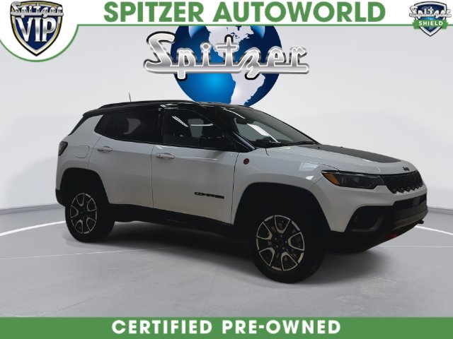 Used 2025 Jeep Compass Trailhawk w/ Trailhawk Elite Group AWD/4WD image 6