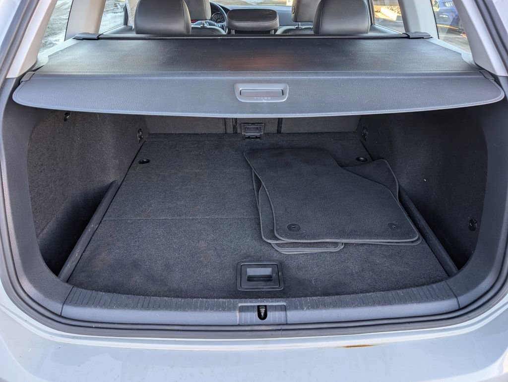 Used 2017 Volkswagen Golf Alltrack SE image 30