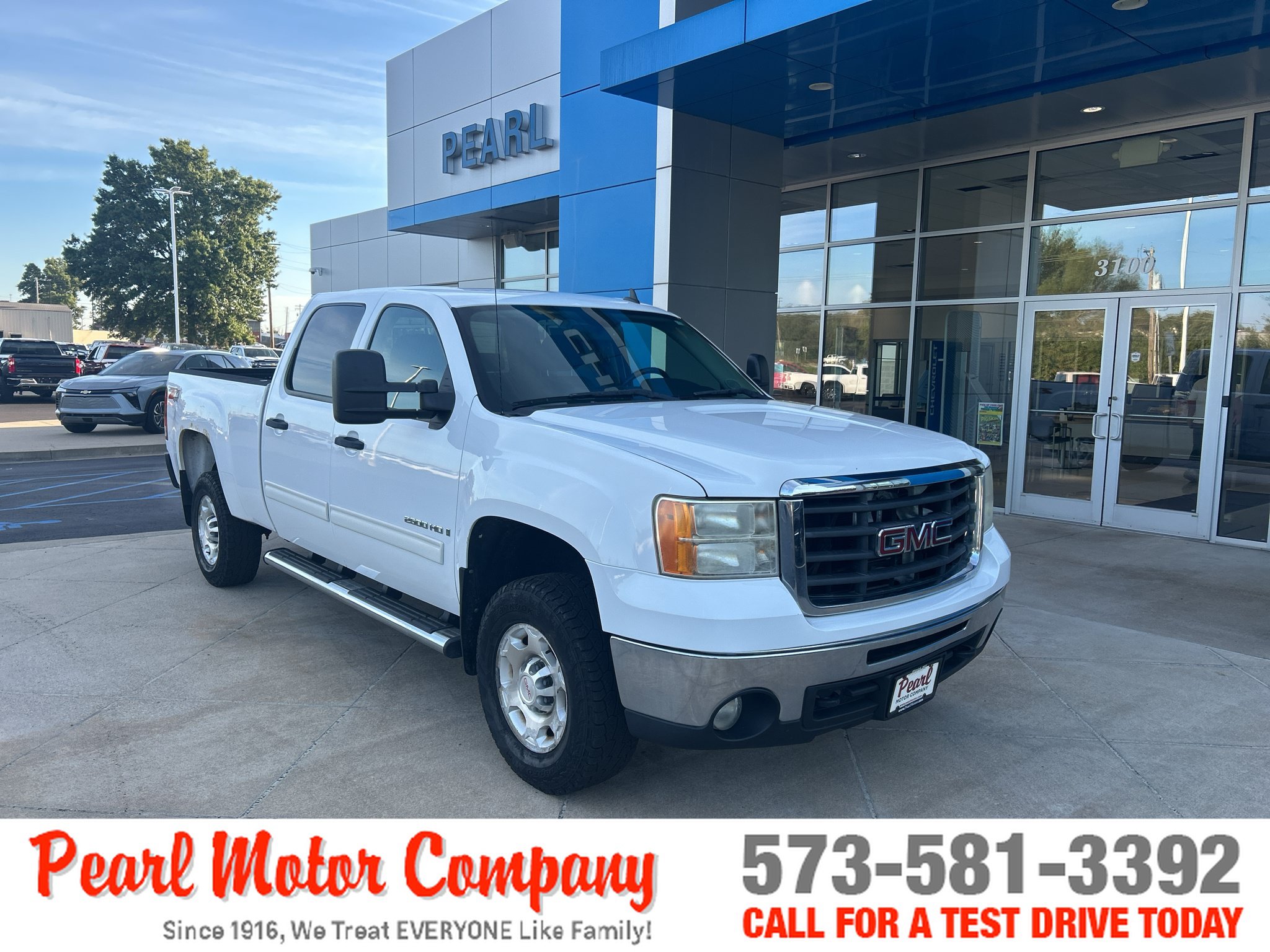 Used 2009 GMC Sierra 2500 SLE w/ Convenience Package AWD/4WD image 1