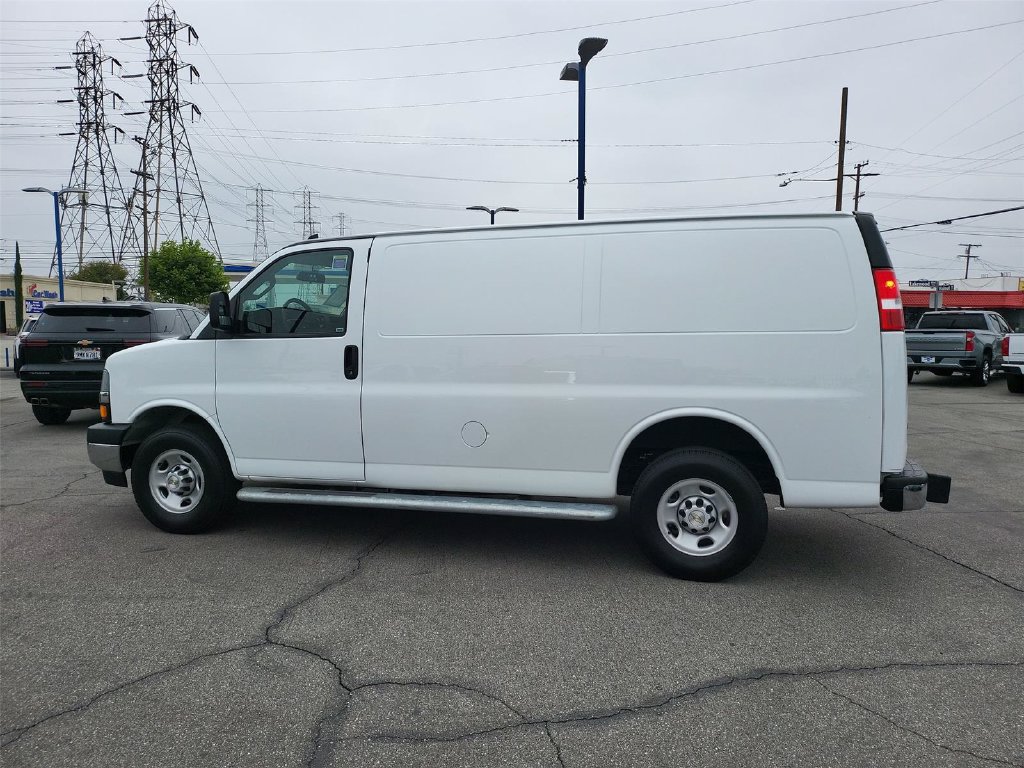 Used 2024 Chevrolet Express 2500 w/ Driver Convenience Package RWD image 29
