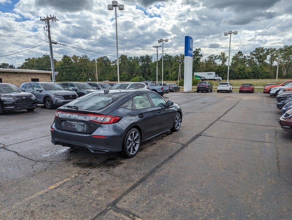 New 2026 Honda Civic Sport Touring image 4