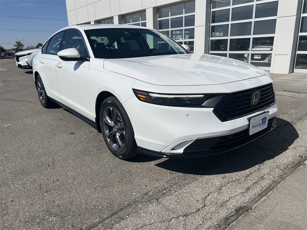 New 2025 Honda Accord EX-L image 3