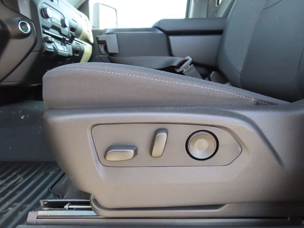 New 2026 Chevrolet Silverado 2500 Custom image 8