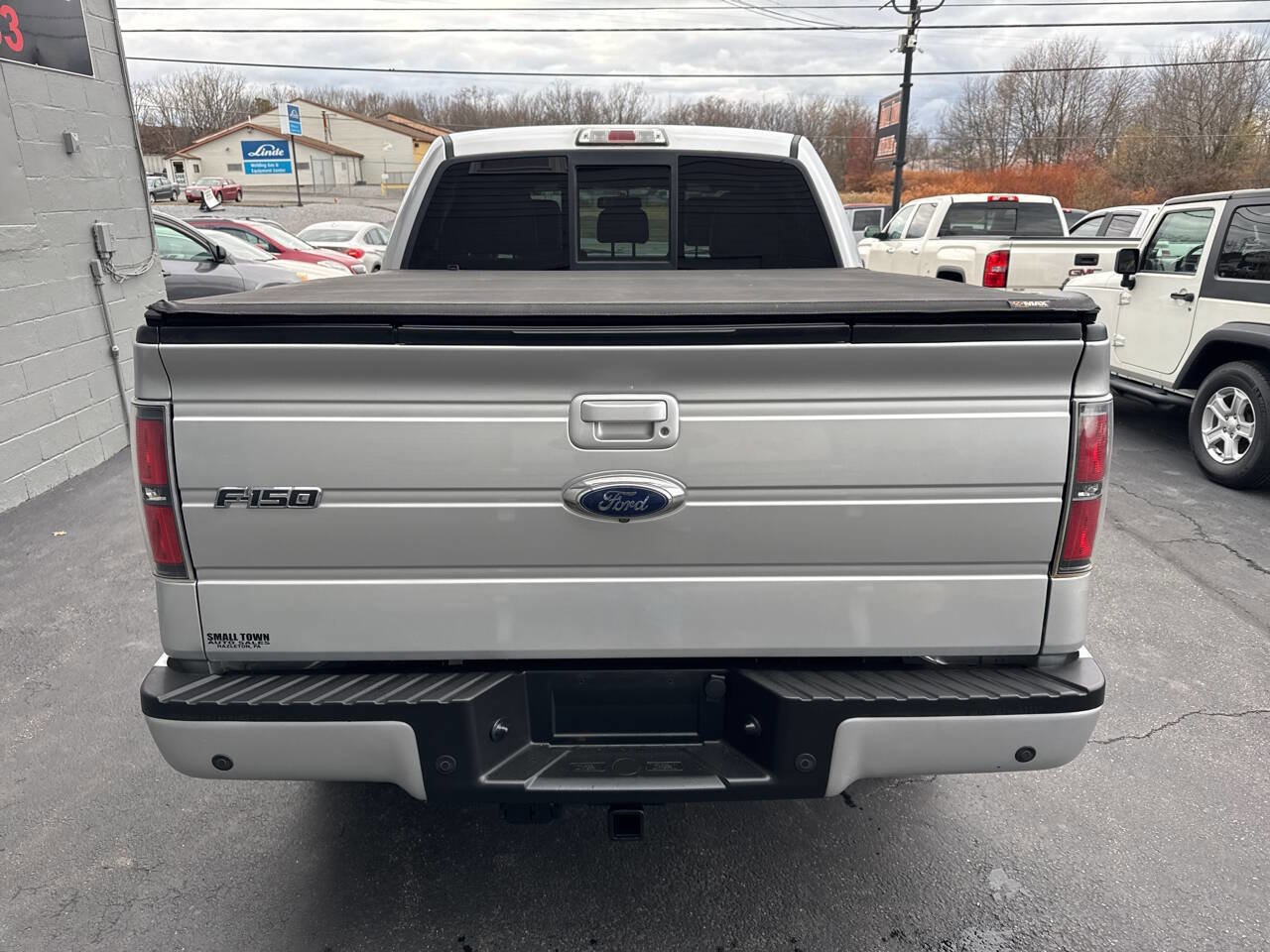 Used 2014 Ford F150 FX4 w/ Equipment Group 402A Luxury image 5