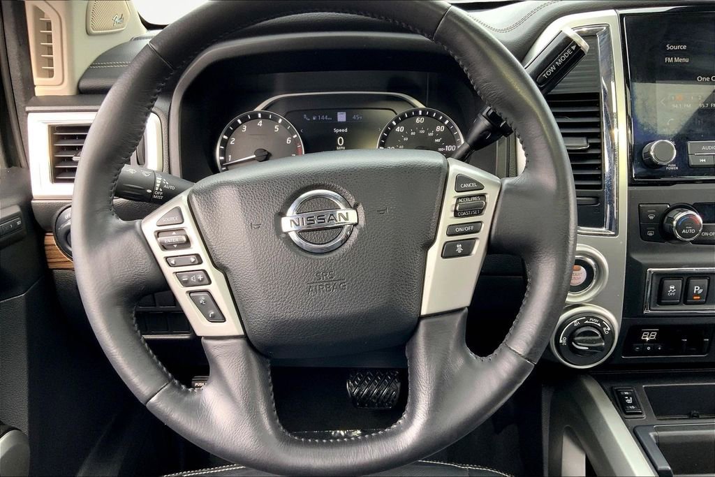 Used 2021 Nissan Titan SL w/ Moonroof Package image 8