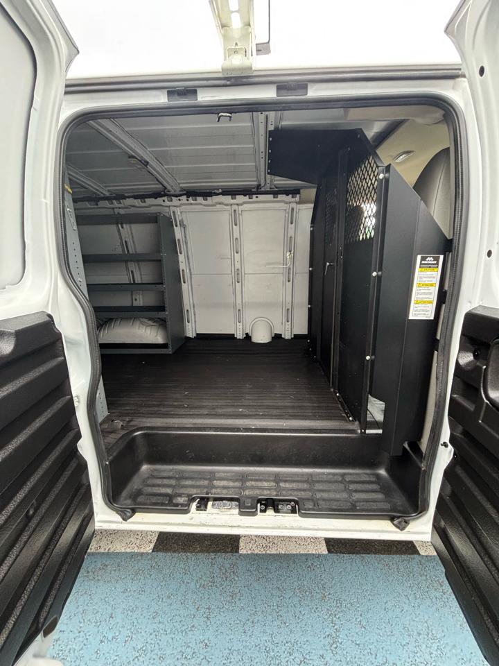 Used 2021 Chevrolet Express 2500 w/ Driver Convenience Package RWD image 14