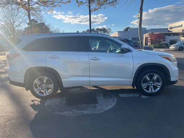Used 2015 Toyota Highlander Limited image 12