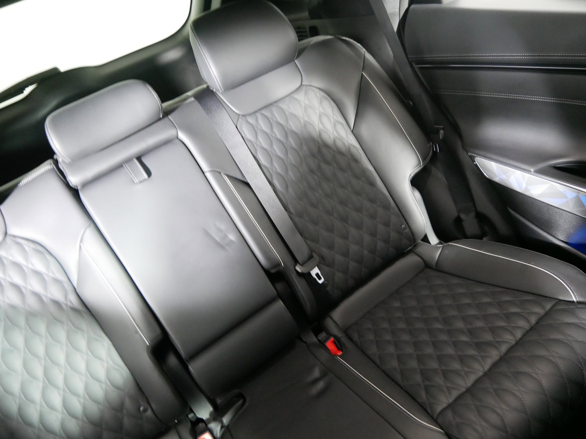 Certified 2025 Genesis GV70 3.5T Sport w/ Sport Advanced Package image 14