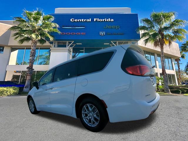 New 2026 Chrysler Voyager LX image 7