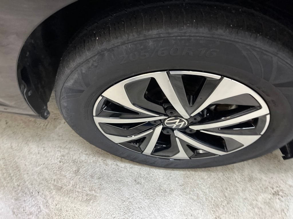 Used 2024 Volkswagen Jetta S FWD image 32