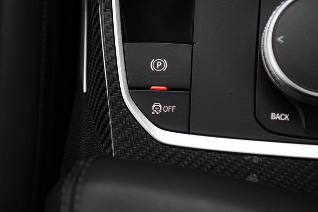 Used 2024 BMW M3 w/ M Carbon Exterior Package RWD image 40