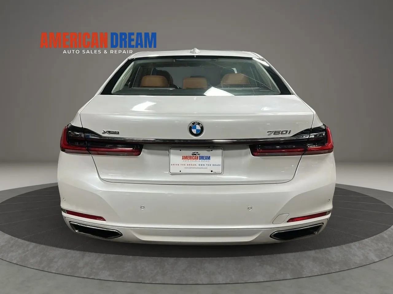 Used 2020 BMW 750i xDrive w/ Executive Package AWD/4WD image 4