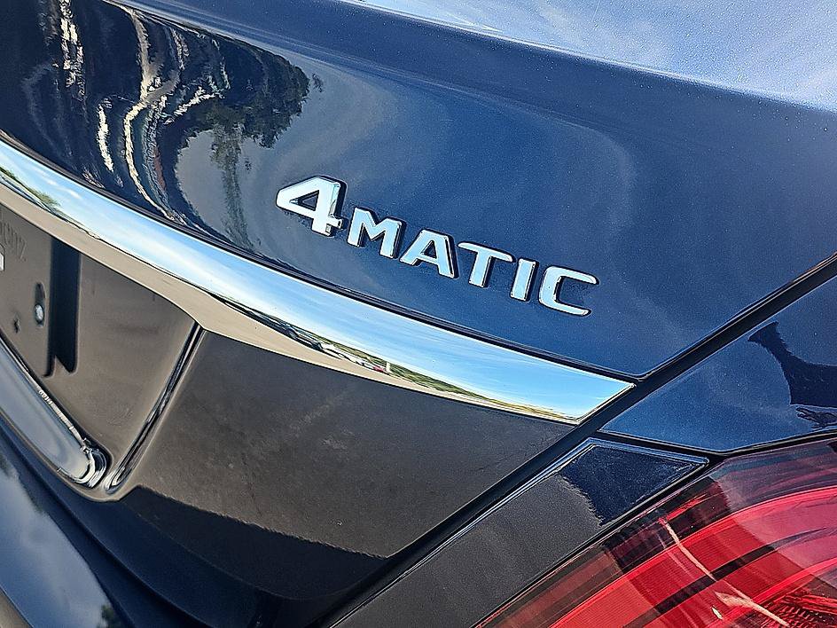 Used 2020 Mercedes-Benz C 300 4MATIC Sedan image 9