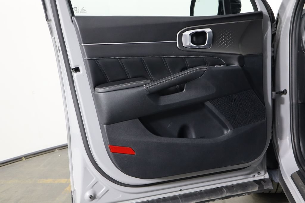 Used 2022 Kia Sorento SX FWD image 19