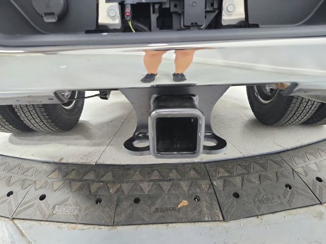 New 2026 GMC Sierra 3500 SLT w/ SLT Convenience Package AWD/4WD image 45