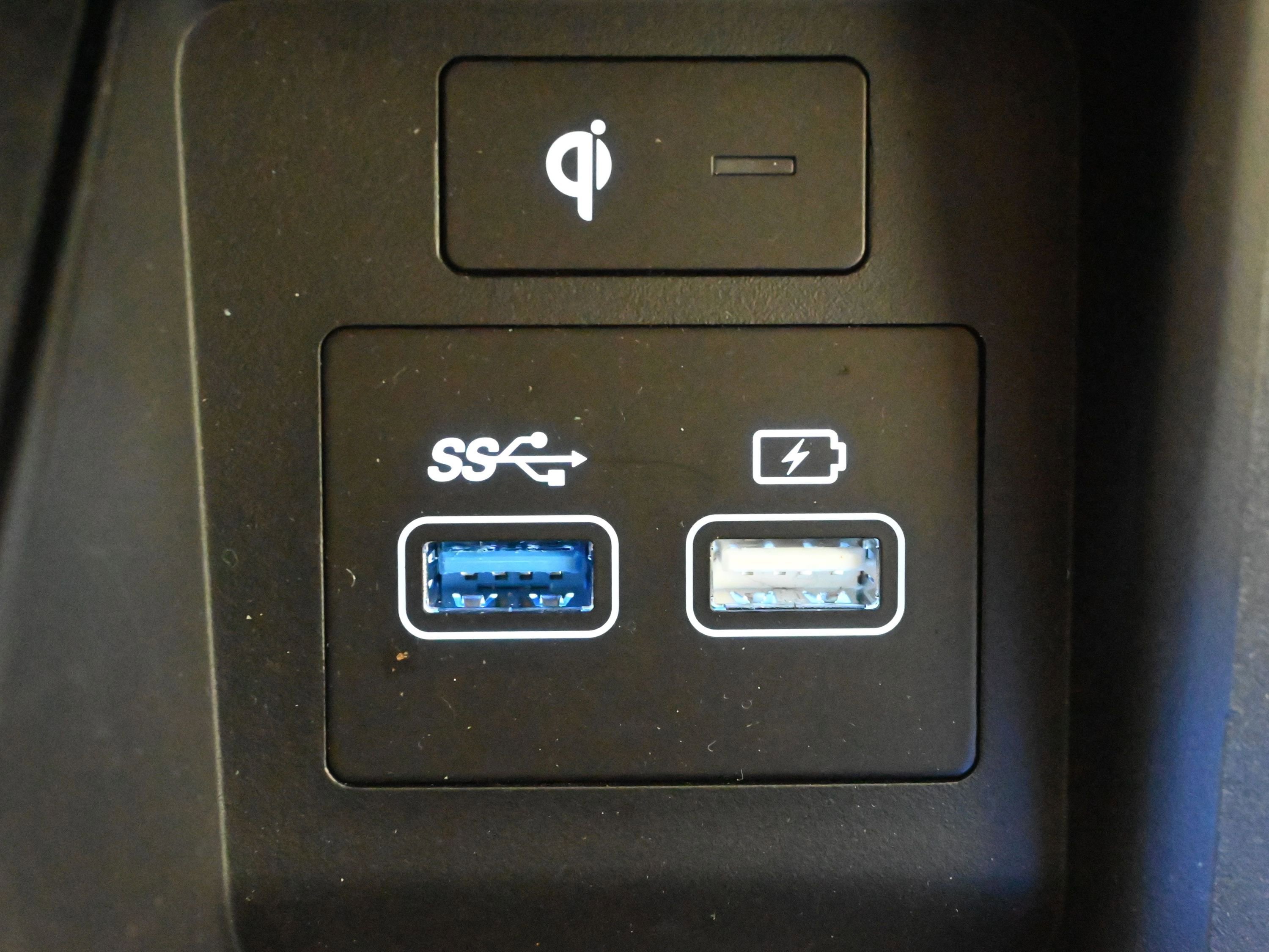 Used 2022 Genesis GV80 2.5T w/ Prestige Package 04 image 19