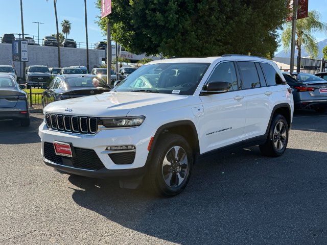 Used 2024 Jeep Grand Cherokee Limited 4xe AWD/4WD image 3