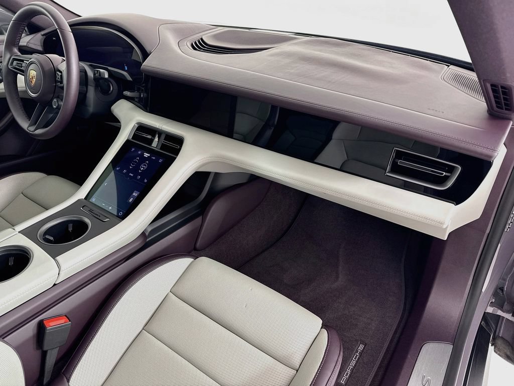 Certified 2025 Porsche Taycan 4S AWD/4WD image 30