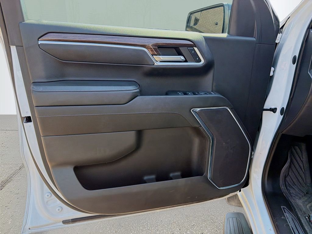 Used 2023 Chevrolet Silverado 1500 LT Trail Boss w/ Protection Package image 21