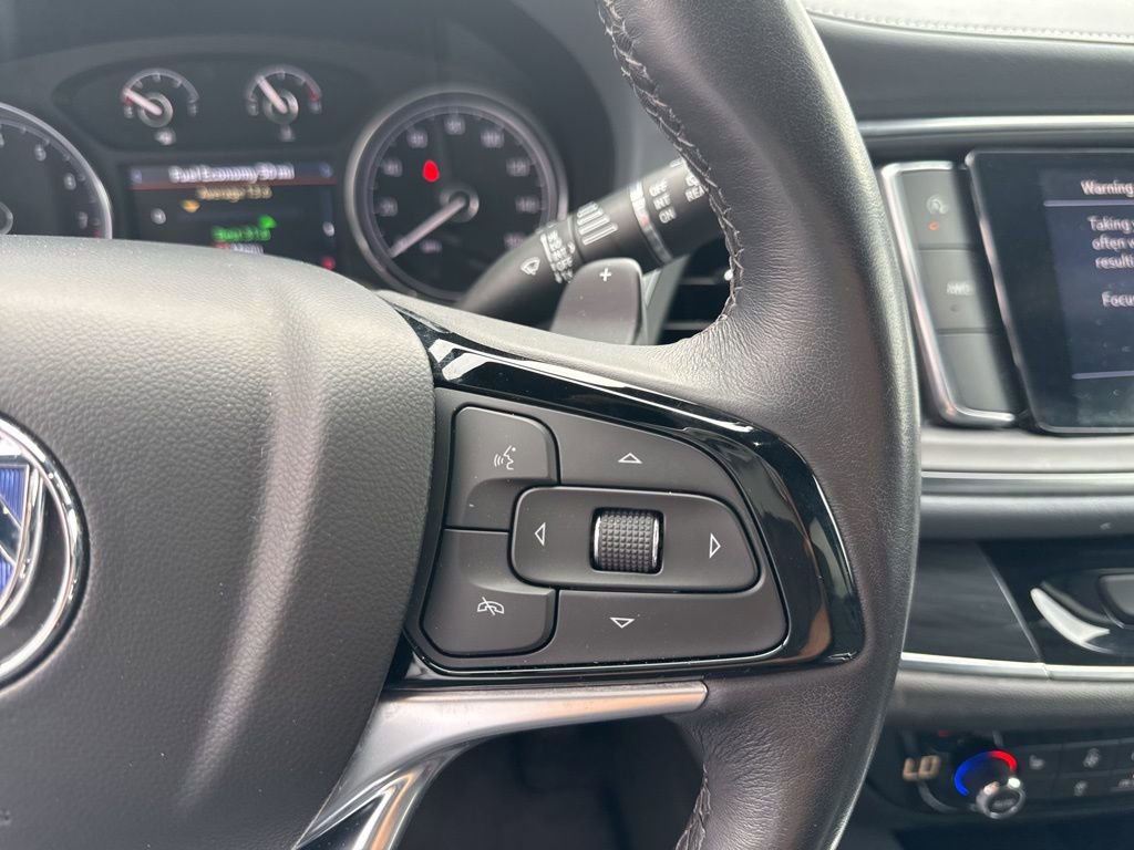 Used 2024 Buick Enclave Essence AWD/4WD image 18