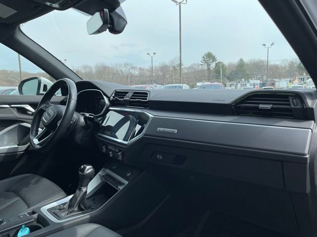 Used 2023 Audi Q3 2.0T Premium Plus w/ Premium Plus Package image 29