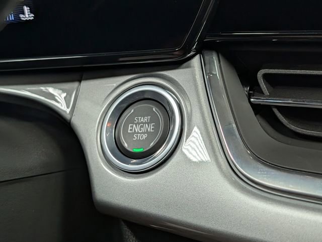 New 2026 Chevrolet Trax LT w/ Sunroof Package FWD image 21