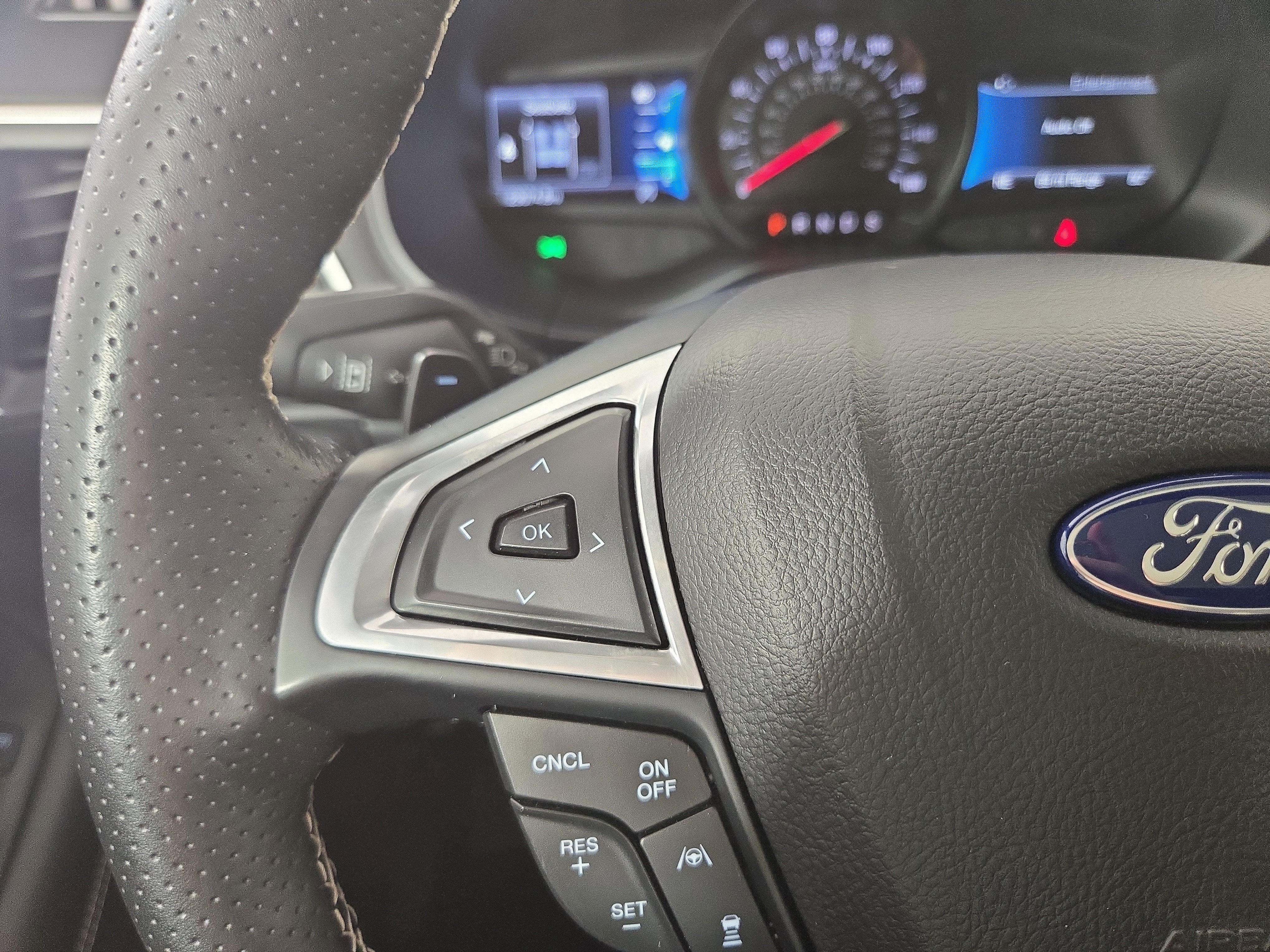 Used 2022 Ford Edge ST w/ Equipment Group 401A image 16