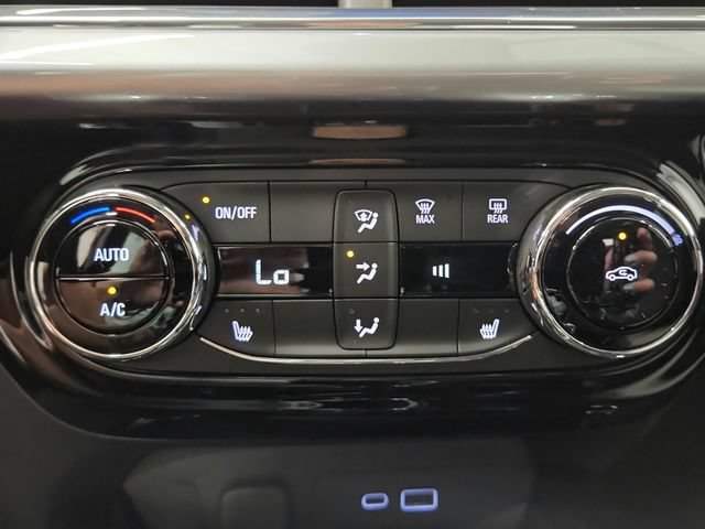 New 2026 Chevrolet Trax LT w/ Driver Confidence Package FWD image 24