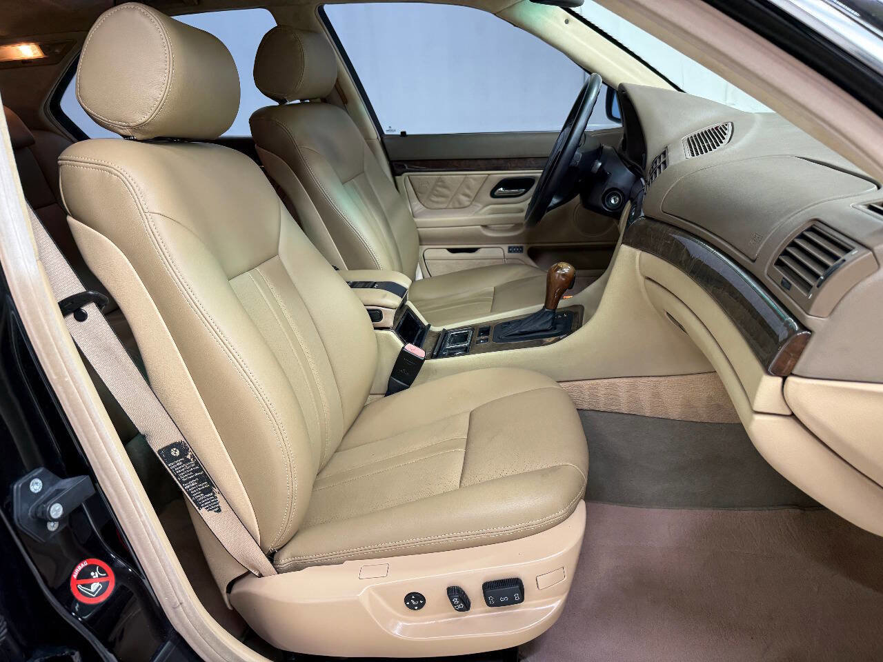 Used 1998 BMW 740i RWD image 21