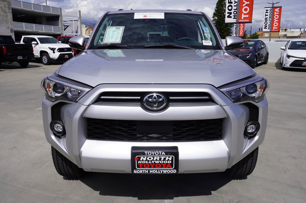 Certified 2022 Toyota 4Runner SR5 Premium w/ Moonroof Package AWD/4WD image 2