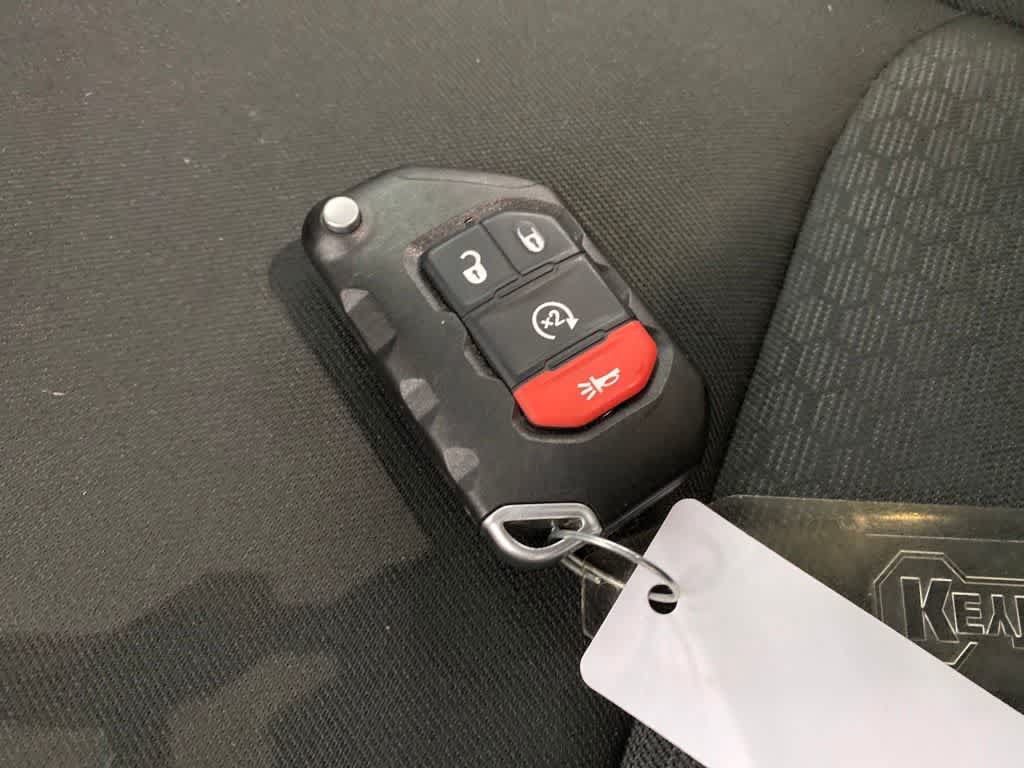 Used 2022 Jeep Wrangler Unlimited Rubicon AWD/4WD image 29