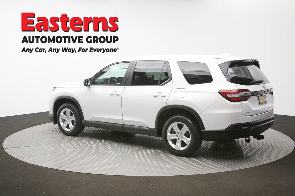 Used 2023 Honda Pilot LX image 63