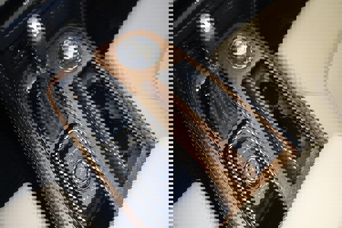 Used 2024 Nissan Armada SL w/ Captain's Chairs Package image 28